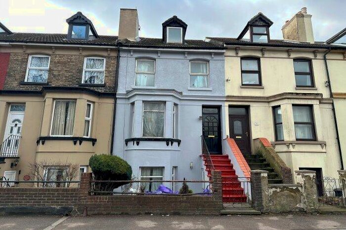 5 Bedroom Property To Rent In London Road, Dover, CT17