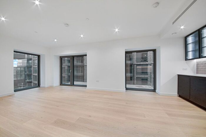 2 Bedroom Flat To Rent In Docker Building, Bonnet Street, London, E16