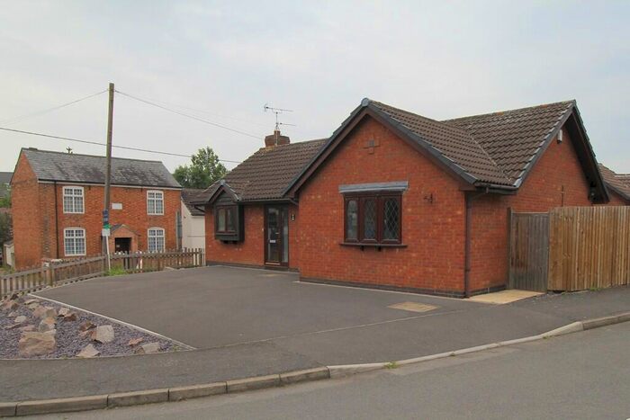 3 Bedroom Detached Bungalow To Rent In St. Phillips Road, Burton-On-The-Wolds, LE12