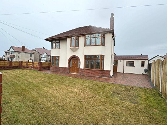 4 Bedroom Semi-Detached House To Rent In Carr Gate, Thornton Cleveleys, FY5