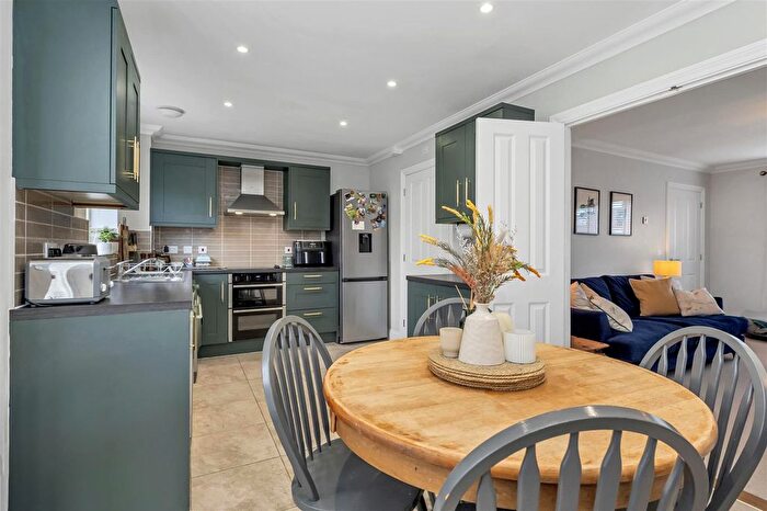 3 Bedroom Link Detached House For Sale In Beale Road, Barrow, Bury St. Edmunds, IP29