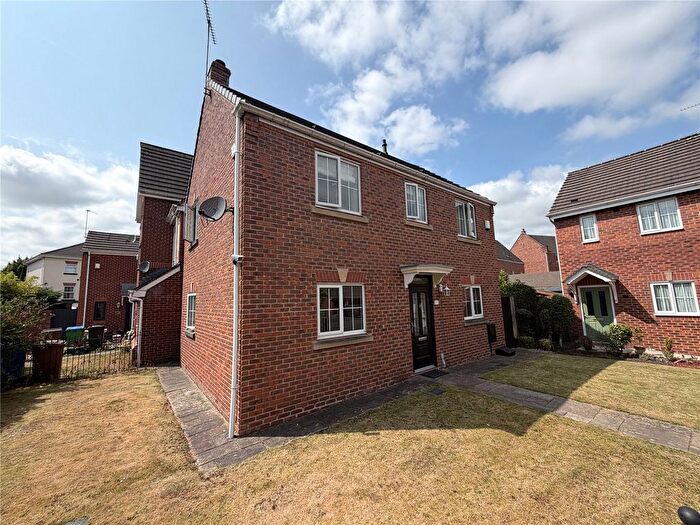 3 Bedroom Detached House For Sale In Hornchurch Court, Heywood, Greater Manchester, OL10
