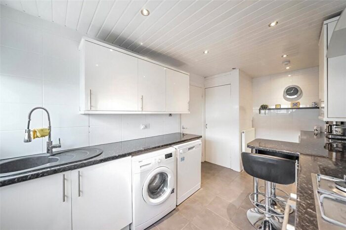 2 Bedroom End Of Terrace House For Sale In Broom Path, Baillieston, Glasgow, Glasgow City, G69