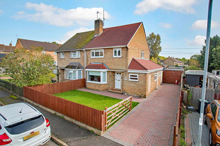 3 Bedroom Semi-Detached House For Sale In Sandlands Avenue, Brigstock, Northamptonshire, NN14