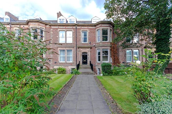 2 Bedroom Flat For Sale In Osborne Terrace, Jesmond, Newcastle Upon Tyne, NE2