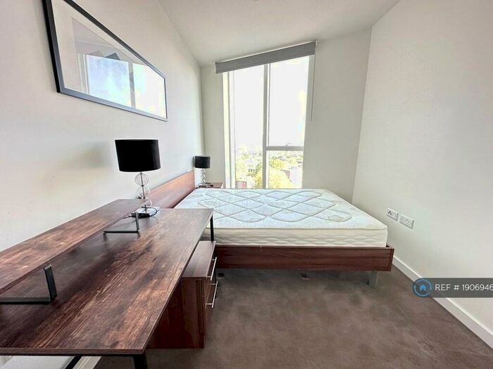 2 Bedroom Flat To Rent In Curtain Road, London, EC2A