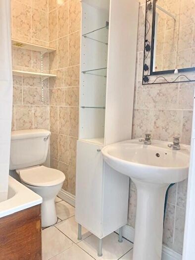 2 Bedroom Apartment To Rent In Glynrhondda Street, Cardiff(City), CF24