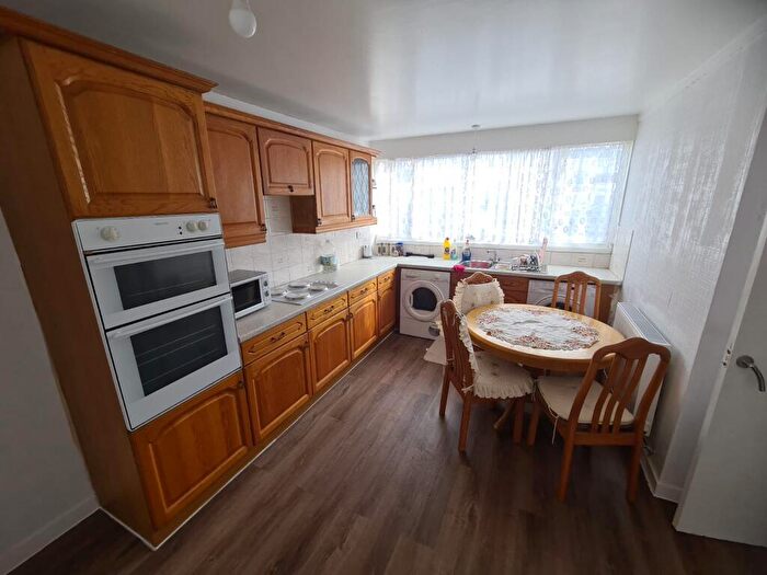 3 Bedroom Terraced House To Rent In Ridgewell Close, Dagenham, RM10