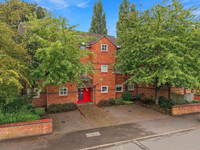 2 Bedroom Flat For Sale In Valley Court, Valley Road, Carlton, Nottingham, NG4