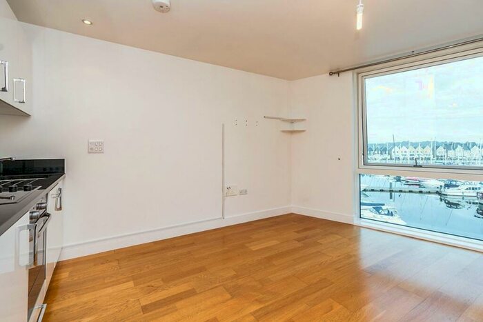 1 Bedroom Flat To Rent In Chatham Quays Dock Head Road, Chatham, Kent, ME4