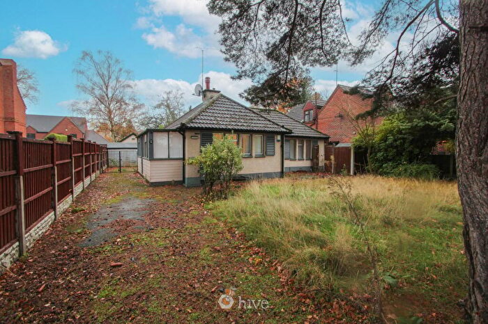 2 Bedroom Detached Bungalow For Sale In Hatchell Drive, Bessacarr, Doncaster, DN4