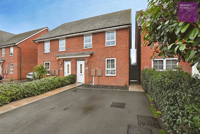 3 Bedroom Semi Detached House For Sale In Dovecote Drive, Nuneaton, CV10