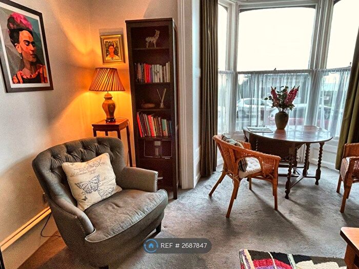 1 Bedroom Flat To Rent In Fort Crescent, Margate, CT9