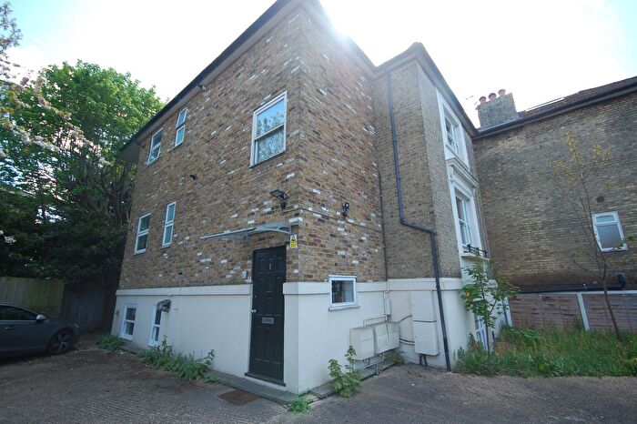 2 Bedroom Flat To Rent In Brooks Road, Chiswick, W4