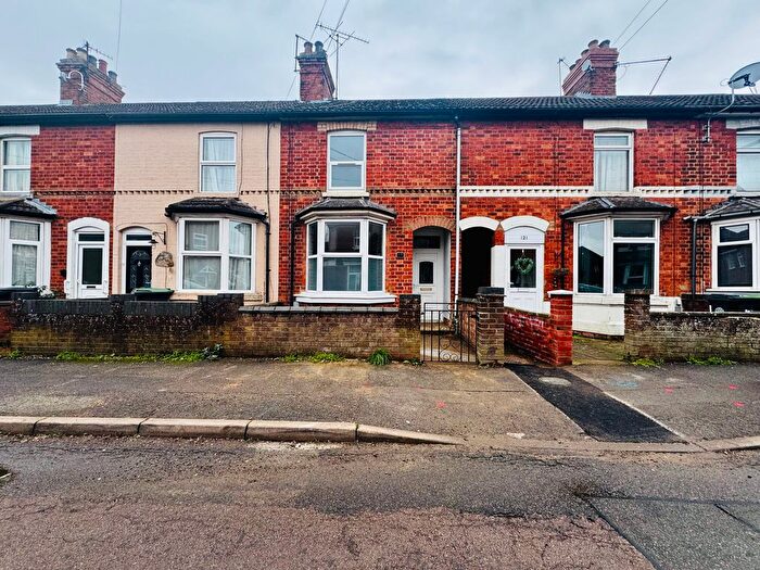 2 Bedroom Property To Rent In Cromwell Road, Rushden, NN10