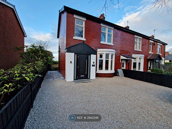 3 Bedroom Semi-Detached House To Rent In Ribblesdale Avenue, Accrington, BB5