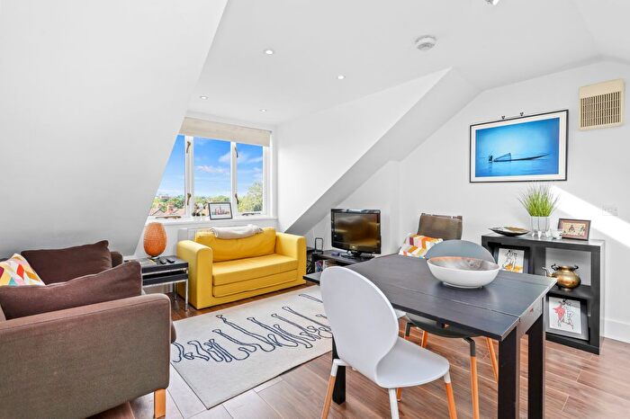 1 Bedroom Flat To Rent In Sheen Road, Richmond, TW9