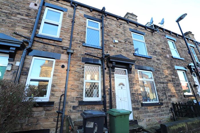 2 Bedroom Terraced House To Rent In Rosemont Place, Leeds, West Yorkshire, LS13