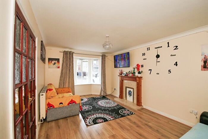 4 Bedroom Detached House For Sale In Monks Drive, Eye, Peterborough, PE6