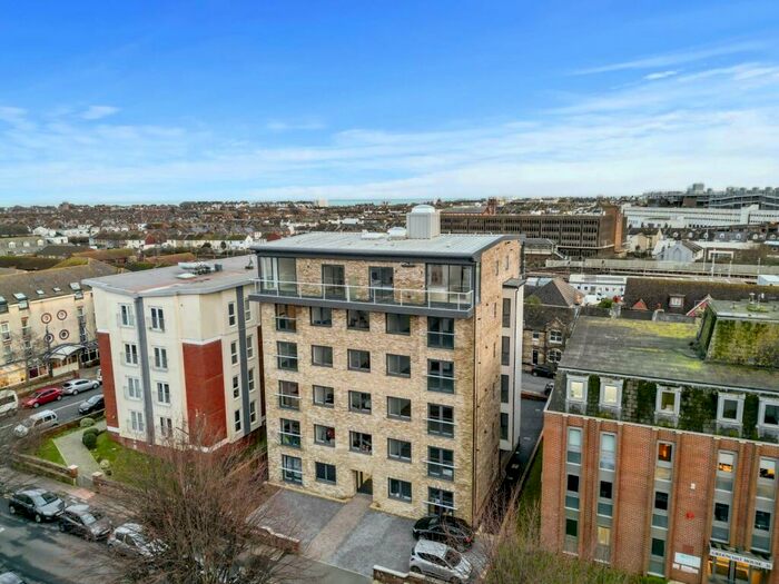 2 Bedroom Apartment To Rent In St Leonards Road, Eastbourne, BN21