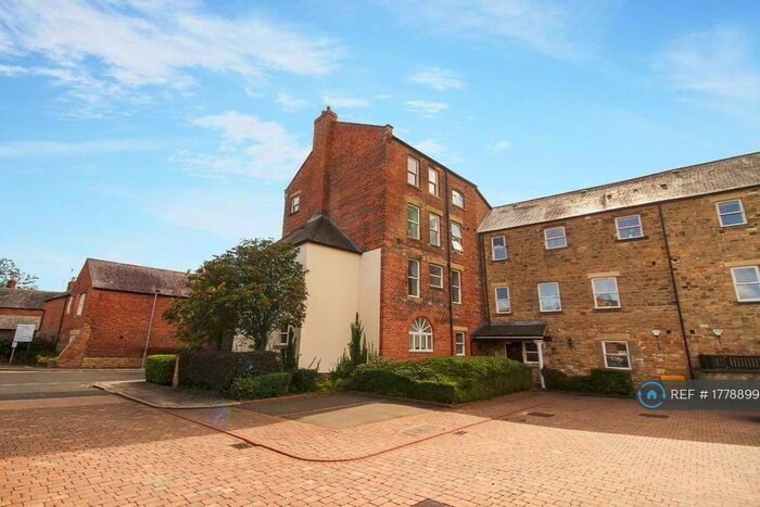 2 Bedroom Flat To Rent In Olivers Mill, Morpeth, NE61