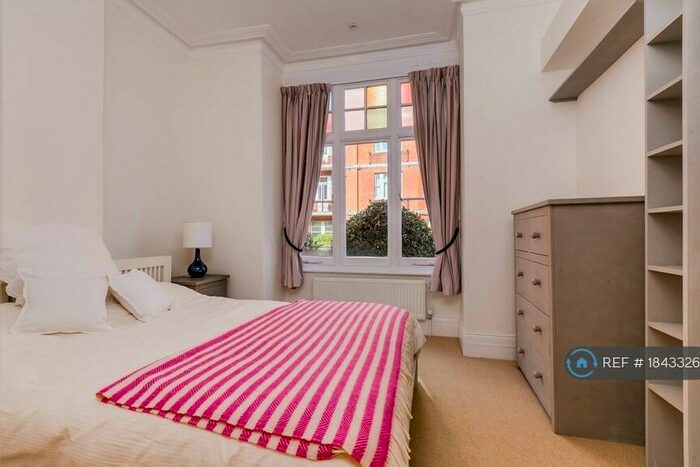 1 Bedroom Flat To Rent In Lurline Gardens, London, SW11
