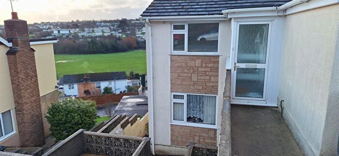 2 Bedroom Flat To Rent In Penwill Way, Paignton, TQ4