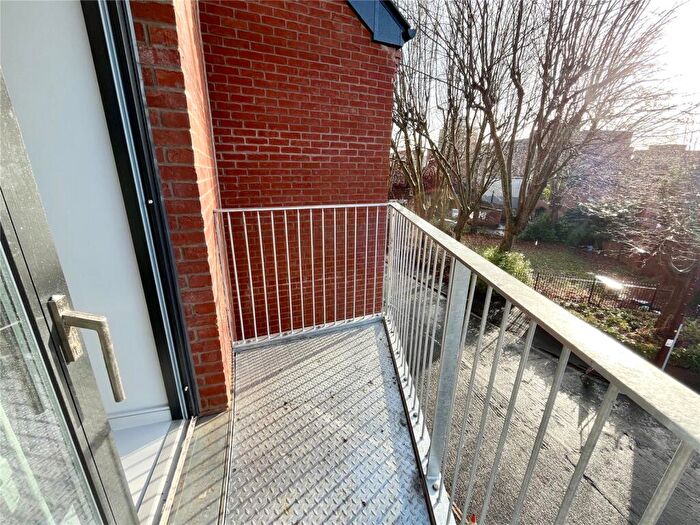 2 Bedroom Apartment To Rent In Bedminster, Wills House, BS3