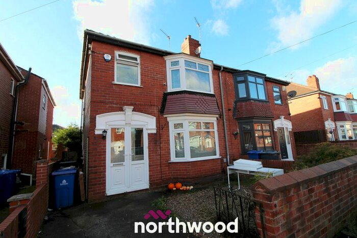 3 Bedroom Semi-Detached House To Rent In Haigh Road, Balby, Doncaster, DN4