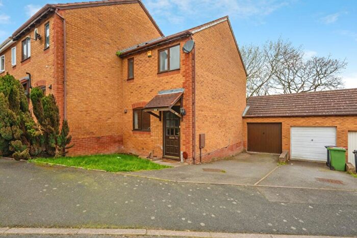 2 Bedroom End Of Terrace House For Sale In Foxwood Road, Birchmoor, Tamworth, Warwickshire, B78