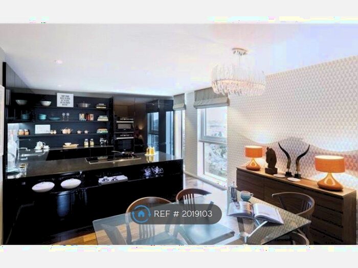 3 Bedroom Flat To Rent In Copperlight Apartments, London, SW18