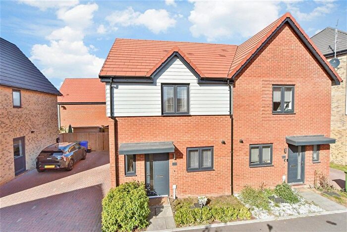 2 Bedroom Semi-Detached House For Sale In Serpentine Road, Faversham, Kent, ME13