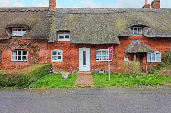 2 Bedroom Cottage For Sale In Forton, Longparish, SP11