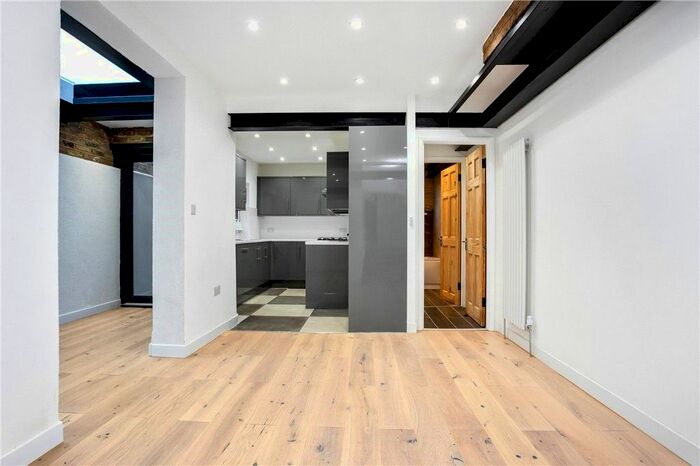 2 Bedroom Maisonette To Rent In Francis Road, London, E10