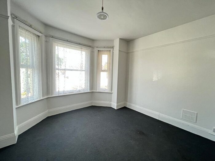 1 Bedroom Flat To Rent In Hamilton Road, Bournemouth, BH1