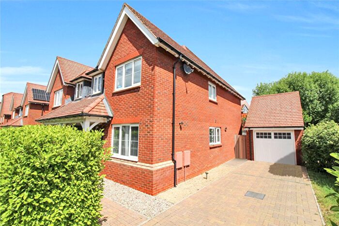 4 Bedroom Semi-Detached House For Sale In William Morris Way, Tadpole Garden Village, Swindon, Wiltshire, SN25