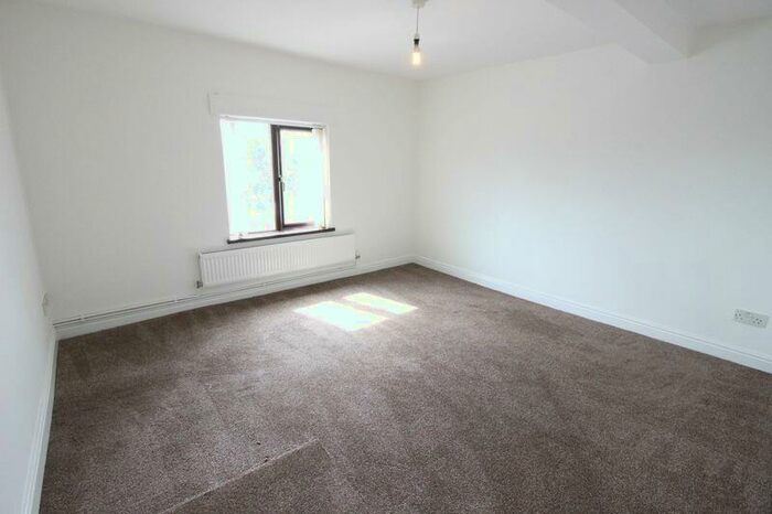 2 Bedroom Flat To Rent In Ash Bank Road, Stoke-On-Trent, ST9
