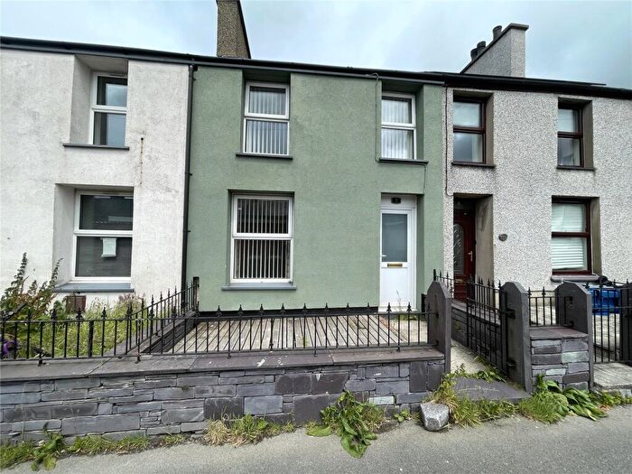 2 Bedroom Terraced House To Rent In Deiniolen, Caernarfon, Gwynedd, LL55