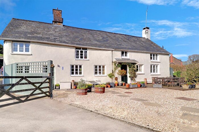 4 Bedroom Detached House For Sale In Dulverton, Somerset, TA22