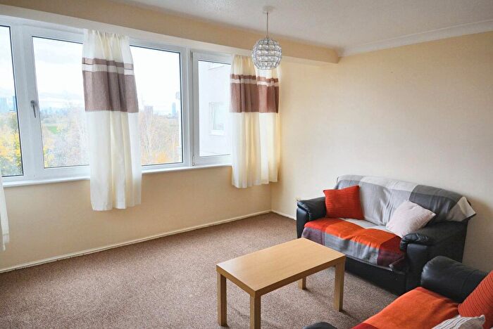 1 Bedroom Flat To Rent In Kersal Way, The Peninsula Building, M7