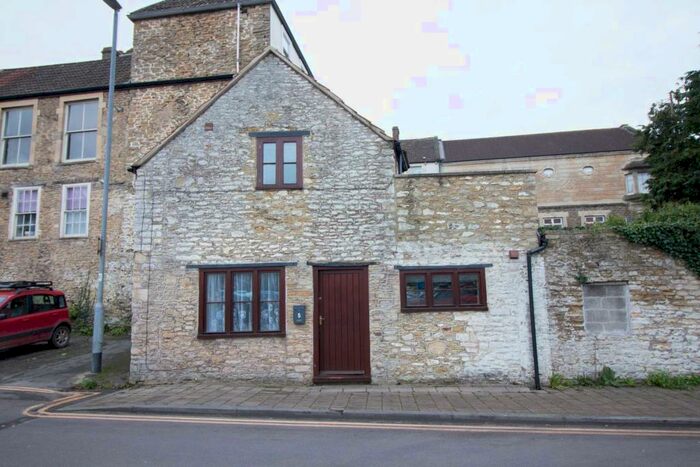 1 Bedroom Link Detached House To Rent In Bridge Street, Frome, BA11