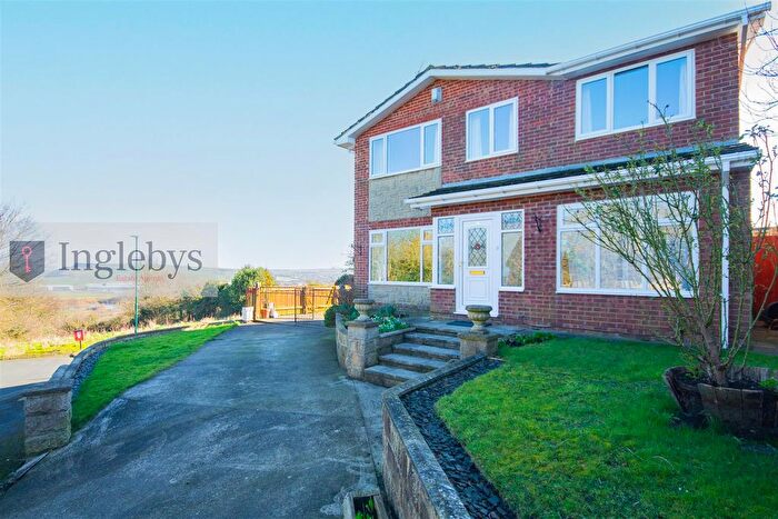 4 Bedroom Detached House For Sale In Canterbury Road, Brotton, Saltburn-By-The-Sea, TS12