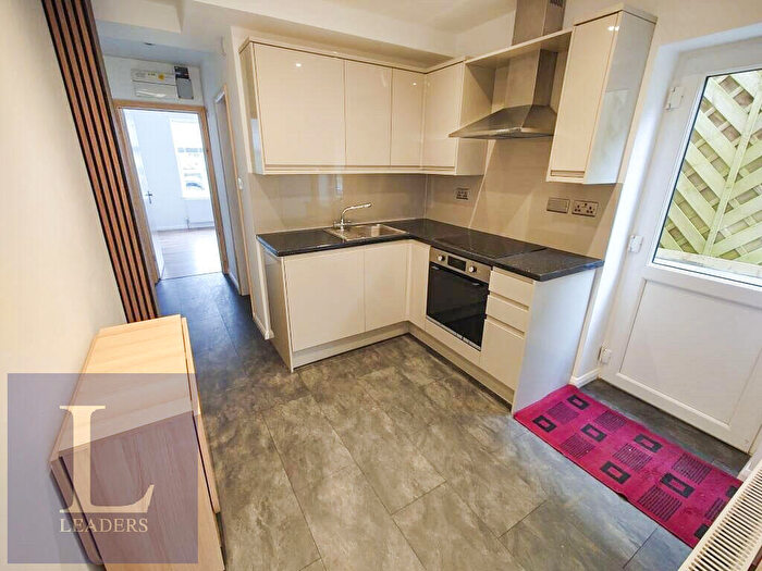 1 Bedroom Flat To Rent In Woodland Drive, Hove, BN3