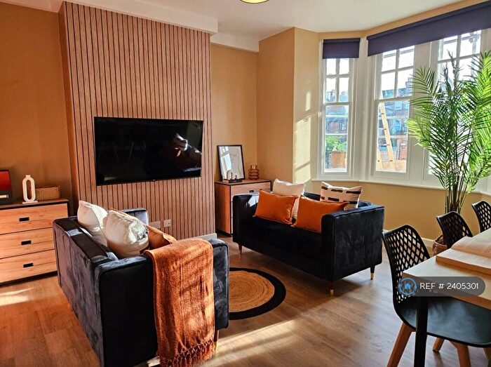 6 Bedroom Semi-Detached House To Rent In Barnwood Road, Gloucester, GL2