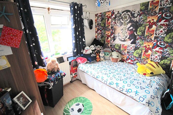 3 Bedroom Terraced House For Sale In Wyndhurst Road, Stechford, Birmingham, B33