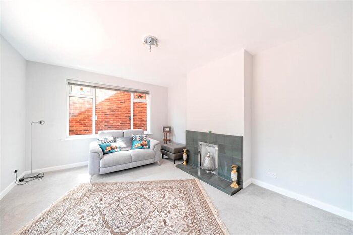 2 Bedroom Detached Bungalow For Sale In Everest Road, Rugby, CV22