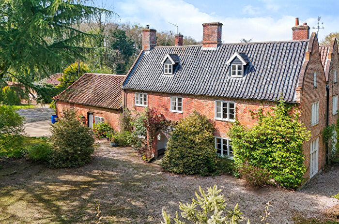 5 Bedroom Farm House For Sale In Saxthorpe Road, Thurning, Norfolk, NR24