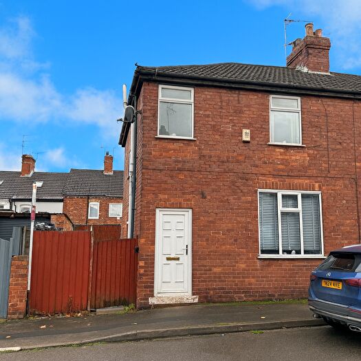 3 Bedroom Semi Detached House For Sale In . Sime Street, Worksop, Nottinghamshire, S80