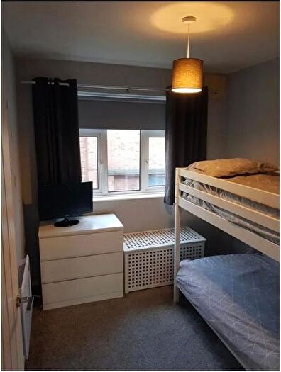 3 Bedroom Flat To Rent In Cranbrook Road, Ilford, IG6