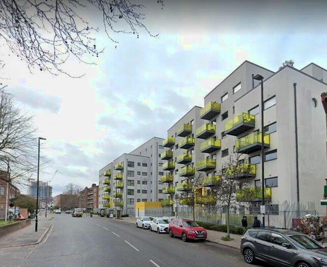 1 Bedroom Flat To Rent In Lilford Road, London, SE5